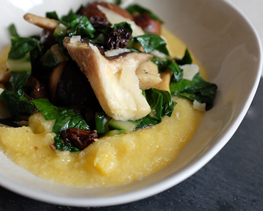 POLENTA MIT KRÄUTERSEITLINGEN