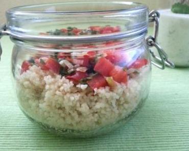 Couscous mit Sojaghurt-Dressing