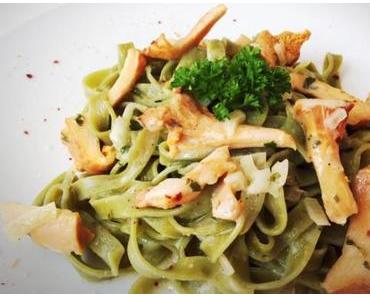 Tagliatelle in feiner Eierschwammerlsauce