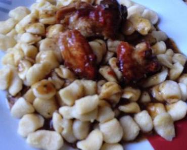 Hühnchen in Honig-Sesam-Soße mit Spätzle