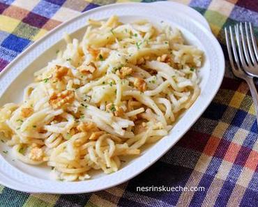 Cevizli Peynirli Eriste / Eriste Nudeln mit Walnuss und Käse