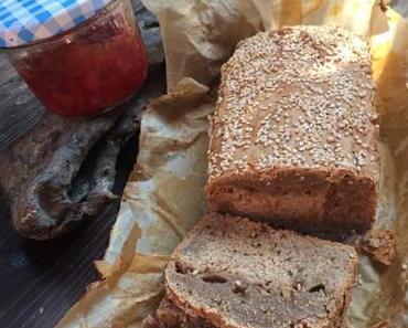 Veganes Bananenbrot ohne Öl und Zucker