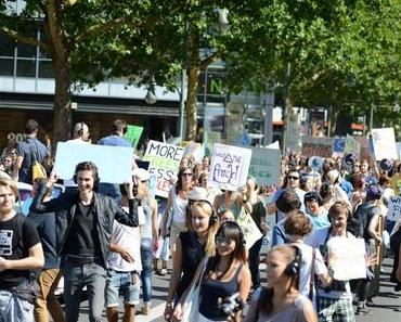 Mit Spaß die Welt verändern: Silent Climate Parade 2014 in Berlin
