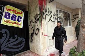 Fatemeh Karroubi: „Sie lassen uns von bezahlten Schlägern terrorisieren“