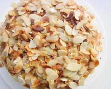 essen & l(i)eben wird 1 – Zeit für Geburtstagskuchen: Drizzle Cake mit Polenta und Honig-Zitronen-Sirup