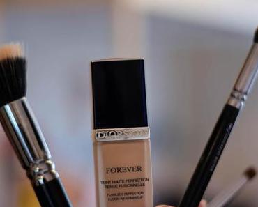 Pickel in wenigen Schritten perfekt abdecken