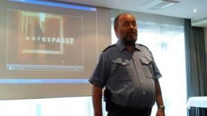 Die  Polizei im Vortrag