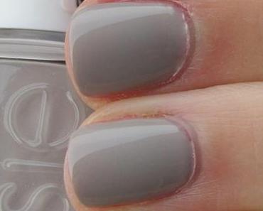 essie Take It Outside [Dress To Kilt]