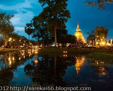 Loi Krathong in Sukhothai 2014