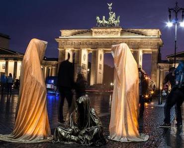 25 Years Fall of the Wall Berlin The Guardians of Time by Manfred Kielnhofer in Berlin public contemporary fine art design show