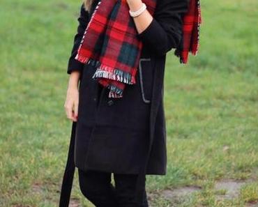 Roter Karo-Schal+Mantel Outfit / Gewinner des Gewinnspiels