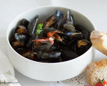 Miesmuscheln in Weißweinsauce / Mussels in White Wine Sauce