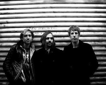 A Place To Bury Strangers: Geflacker
