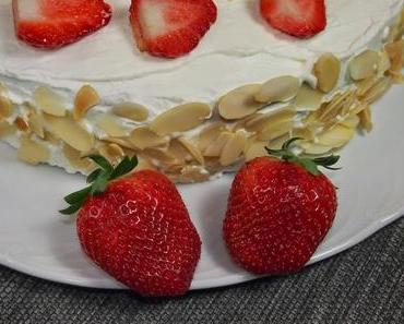 Erdbeer-Mandel-Torte