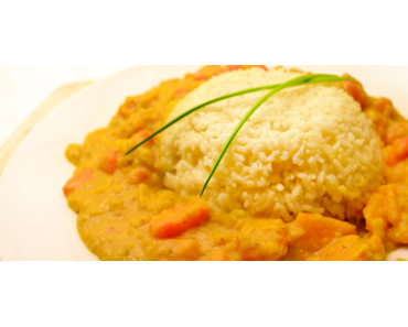 Veganes Kürbis-Curry mit roten Linsen