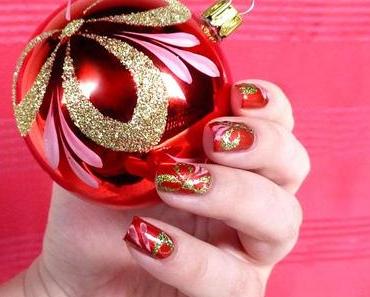 Walking in a Winter Bloggerland - Nagelschmuck passend zum Weihnachtsbaum