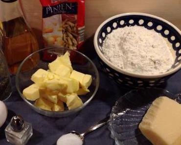 Plätzchchen pikant – oder – Von Pestotalern und herzhaften Schweinchen