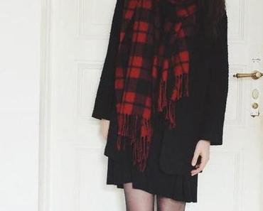 OOTD: Black Midi Dress