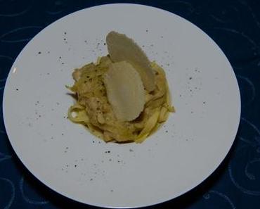 Fenchel-Tagliatelle in weißer Bohnensauce mit Parmesan-Hippen (lacto-vegetarisch)