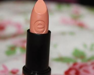 Getestet: Essence I love nude longlasting lipstick nude 02 porcelain doll