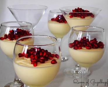 Joghurtmousse mit Granatapfel