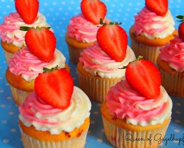 Erdbeer Cupcakes mit Mascarpone-Vanille Frosting