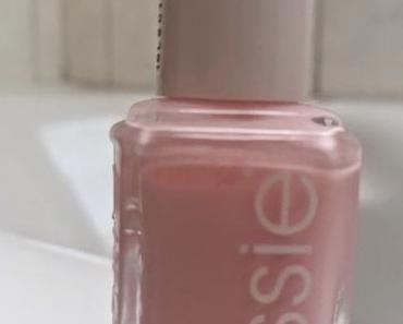 Essie Love