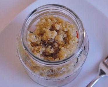 Quinoa Salat mit Balsamico Dressing