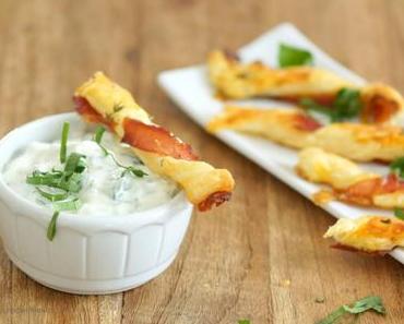 Schinken-Stangen mit Bärlauch-Tzatziki  / Ham Sticks with Wild Garlic Tzatziki