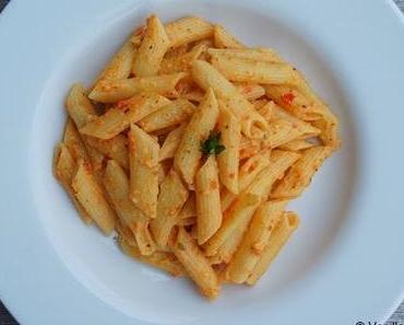 Spanisch angehauchte Pasta mit Paprikapesto