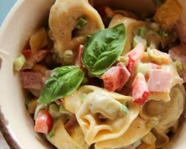 Tortellinisalat