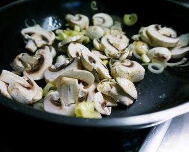 Curry-Kokos-Hühnchen mit Pilzen